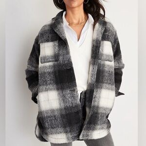 Old Navy Black and White Plaid Jacket!